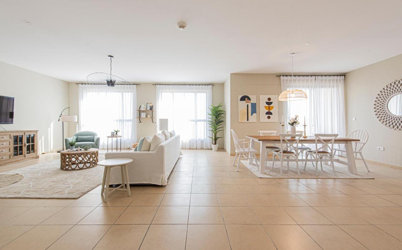 Nasma Luxury Stays- Majestic Marina Views, Lavish 4Br Getaway In Jbr Dubai Exteriör bild